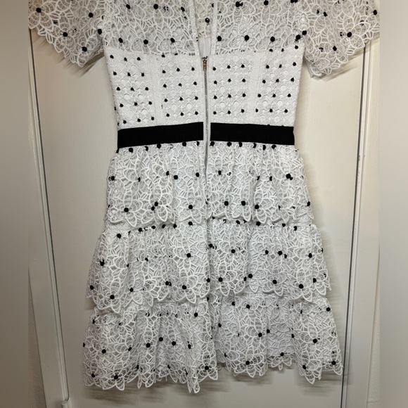 White Black Corset Hibiscus Floral Lace Guipure Tiered Mini Dress Size Small - Picture 13 of 15